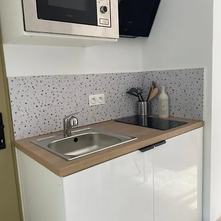 Le De Marie Apartment *